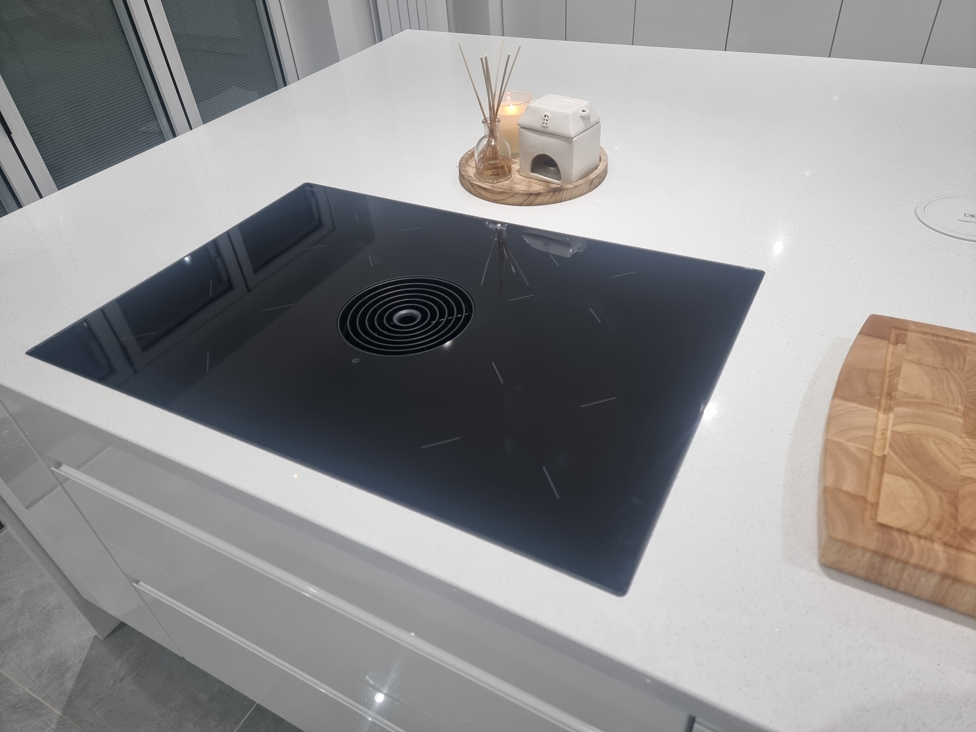 LUCENTE GLOSS A testimonial photo  - Fully Fitted - Sheffield