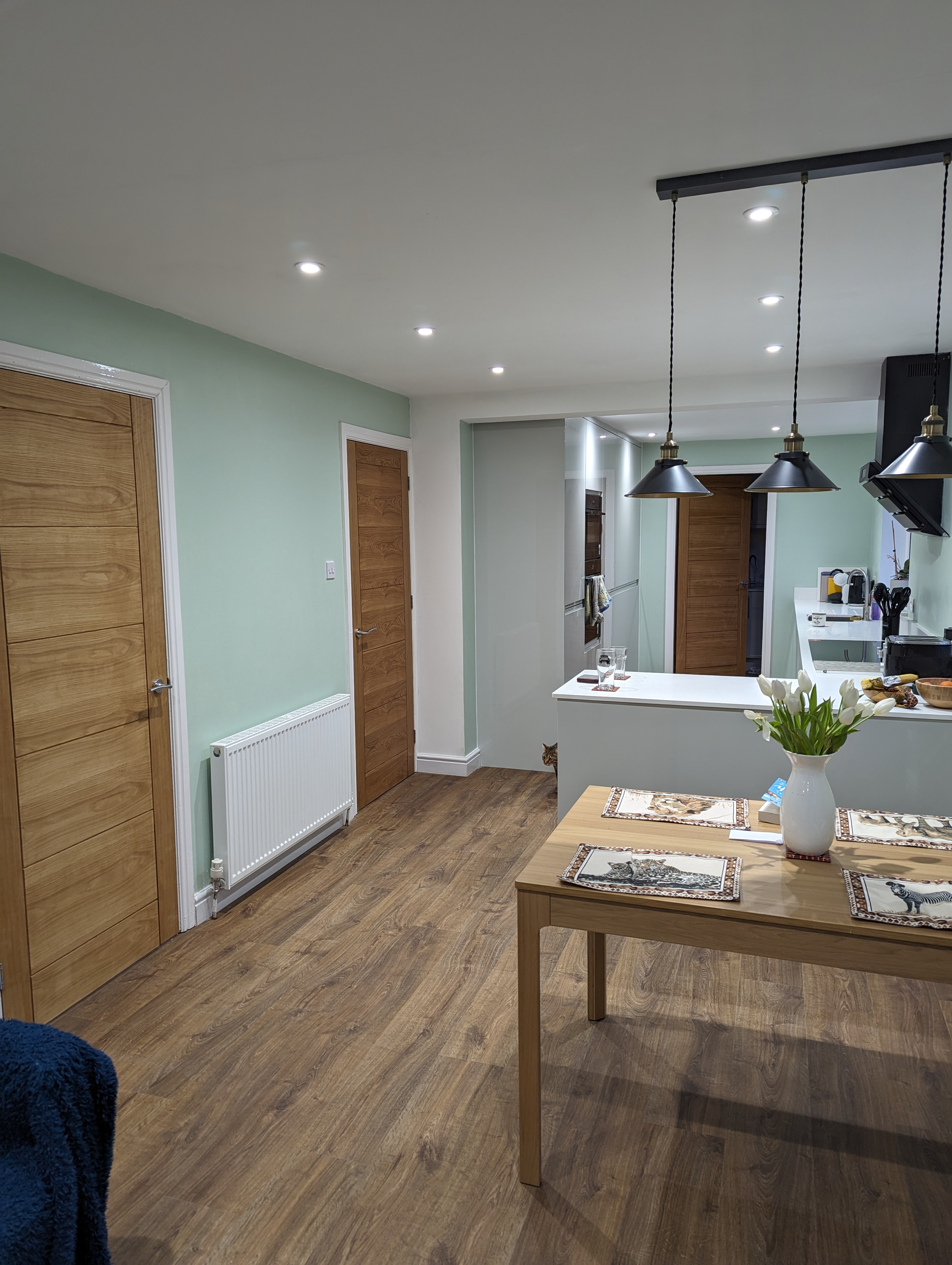 LUCENTE GLOSS A testimonial photo  - Fully Fitted - Wakefield