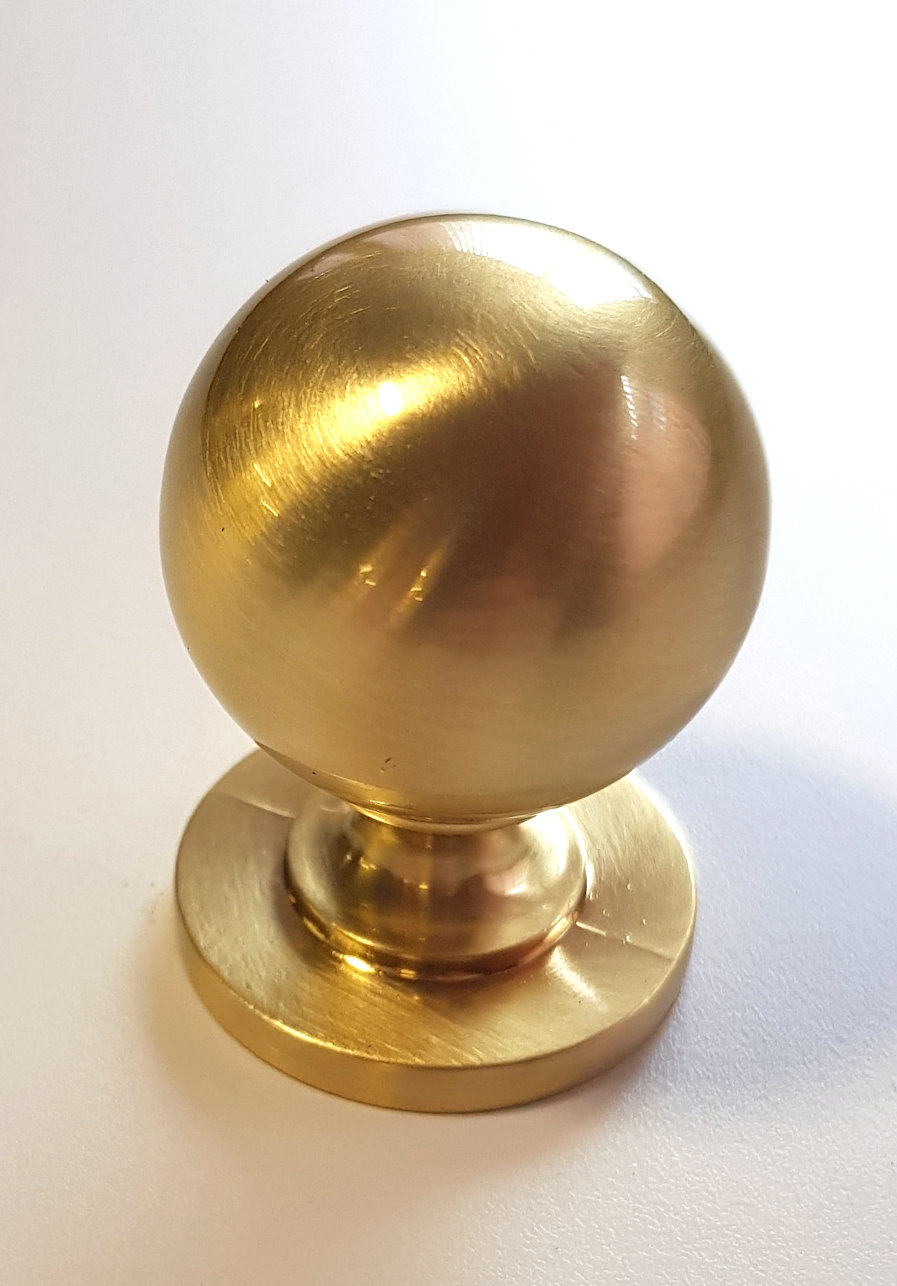 REFLECTIONS BRUSHED BRASS KNOB 32MM