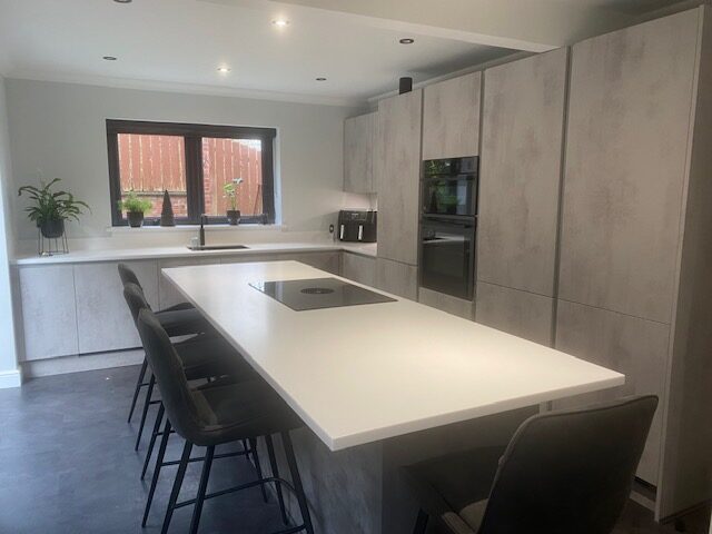 Browns Vinyl Premier (Light Concrete & Dark Concrete)