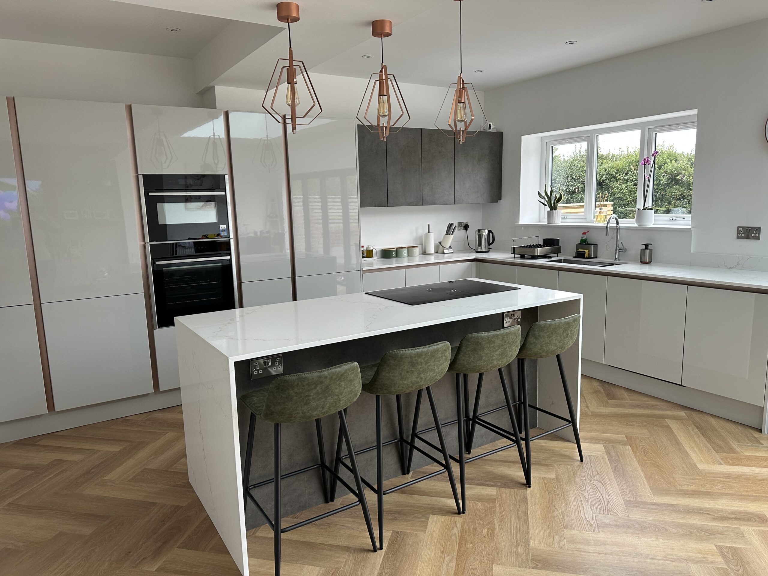 Vivo Gloss (Light Grey)